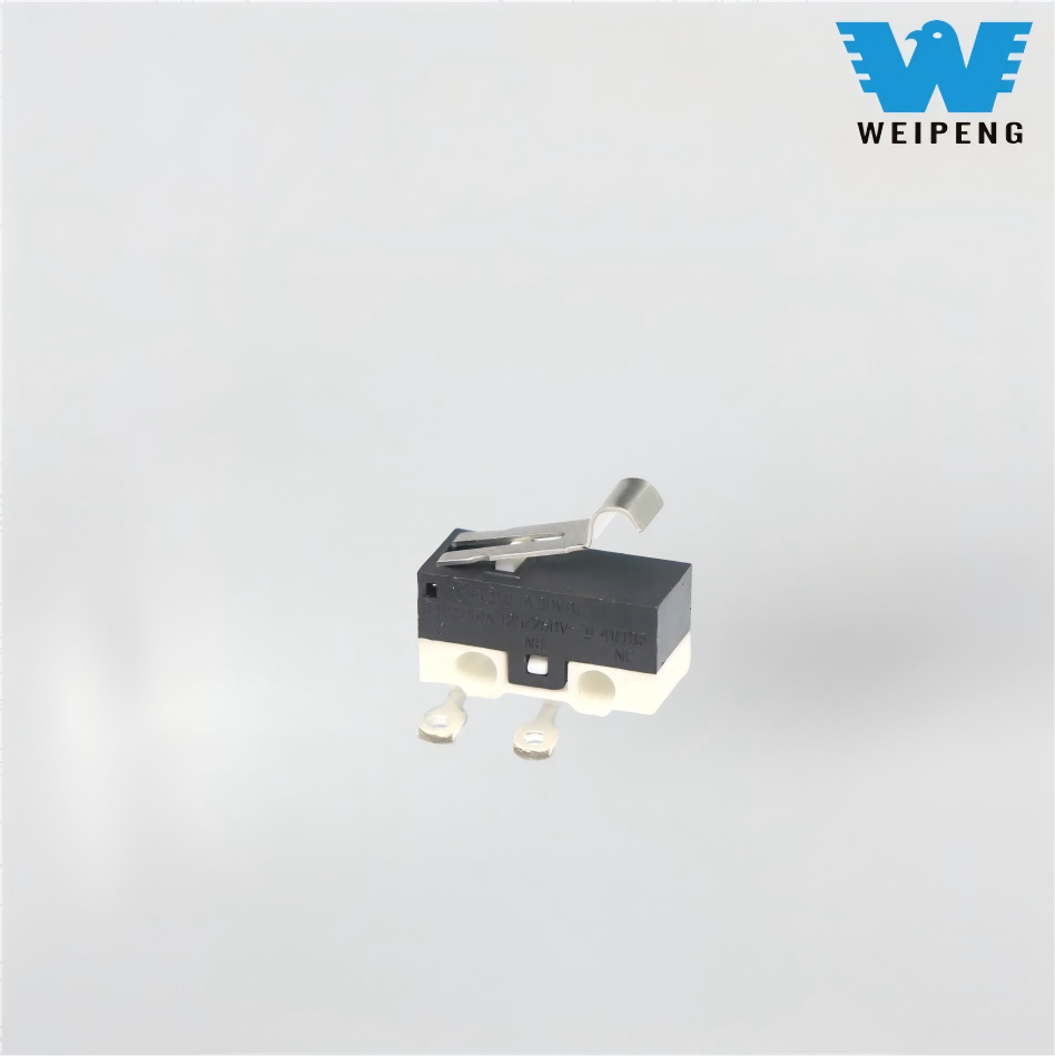 125V 3A Ultra-kompakt háromtűs reset mikrokapcsoló