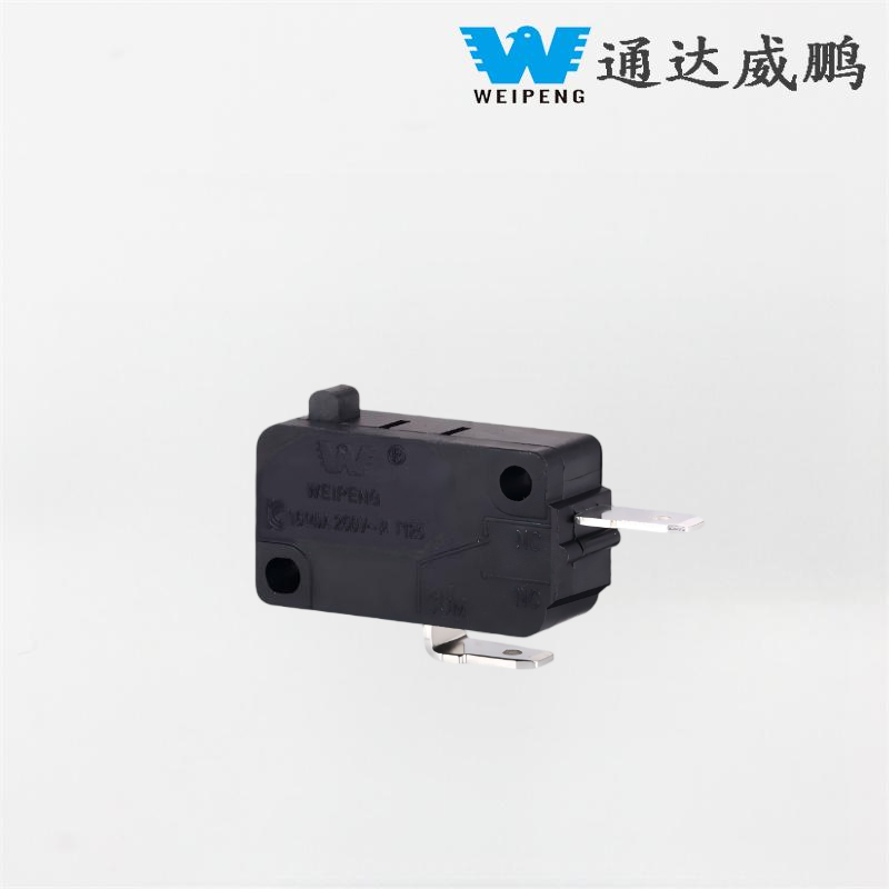 Hosszú nyelű fekete játékkonzol kapcsoló