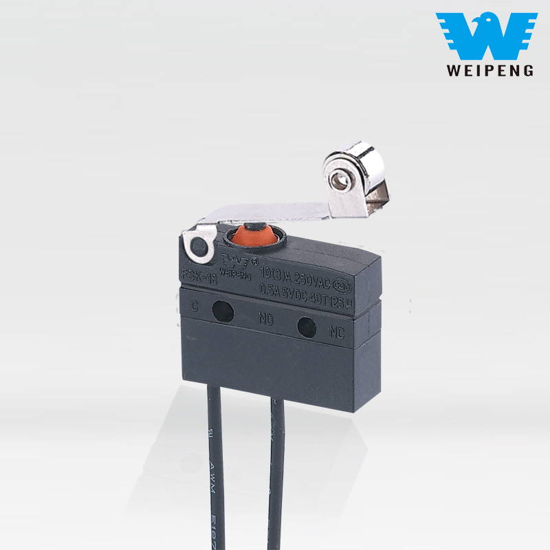 Vízálló mikrokapcsoló vezetékekkel és karokkal